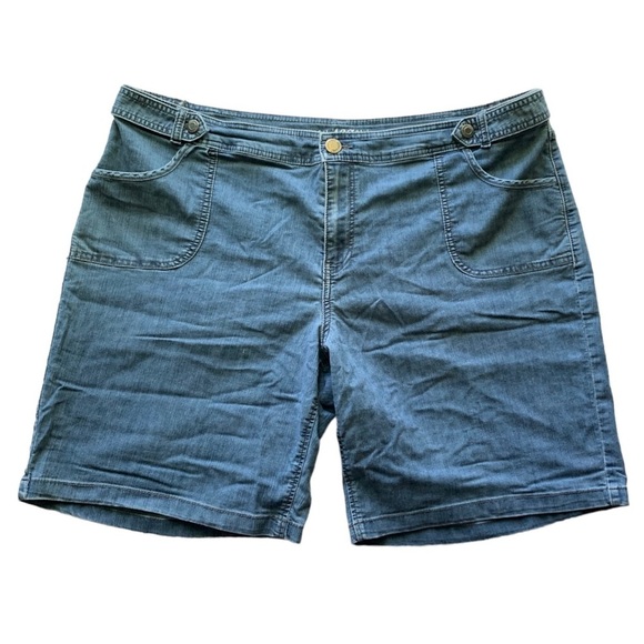 Avenue Medium Rise Stretch Blue Jean Shorts - Picture 2 of 10